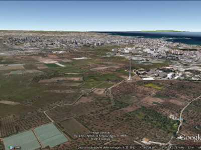 La torre trasmittente di Japigia in una diapositiva estrapolata grazie a Google Earth